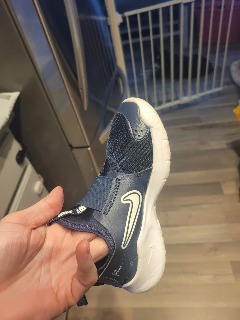 Nike Flex Runner 3 sneakers in the Midnight Navy/White colorway Size 13c Unisex